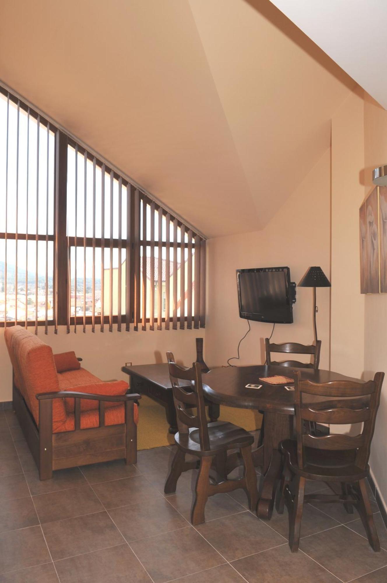 Apartamento Edificio Reyes La Adrada Exterior foto